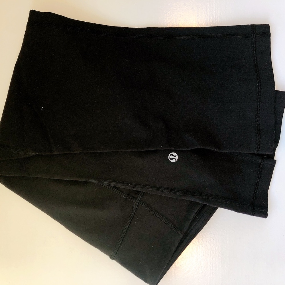 Lululemon black Capri leggings
